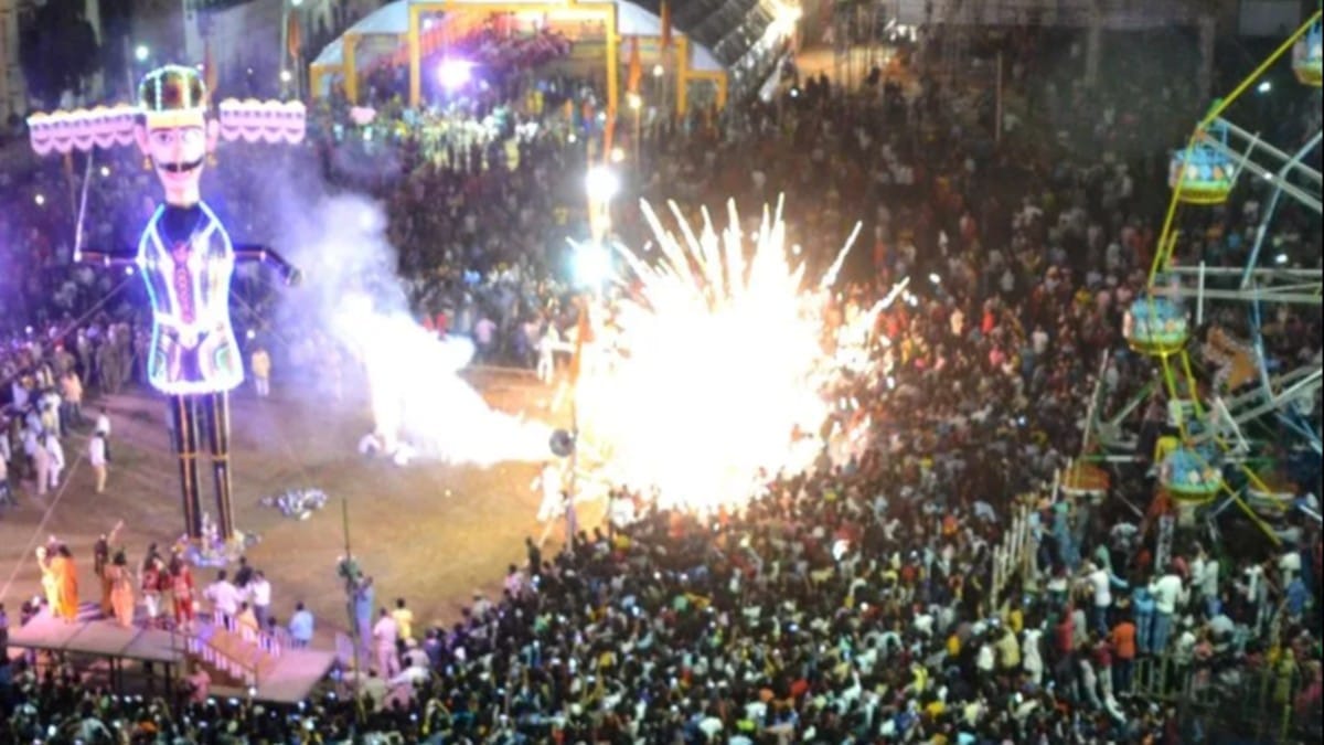 Dussehra ravan dahan