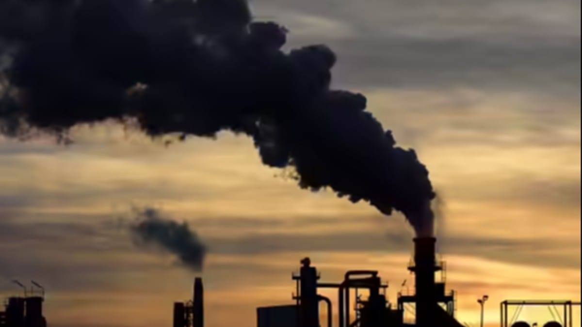 Delhi Pollution Crisis Reaches Hazardous Levels