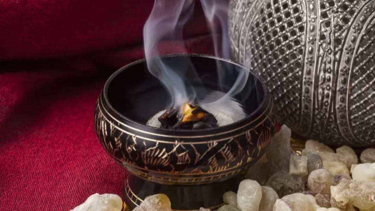 Vastu Energy Cleanse Tips with Kapoor, Loban, Guggul
