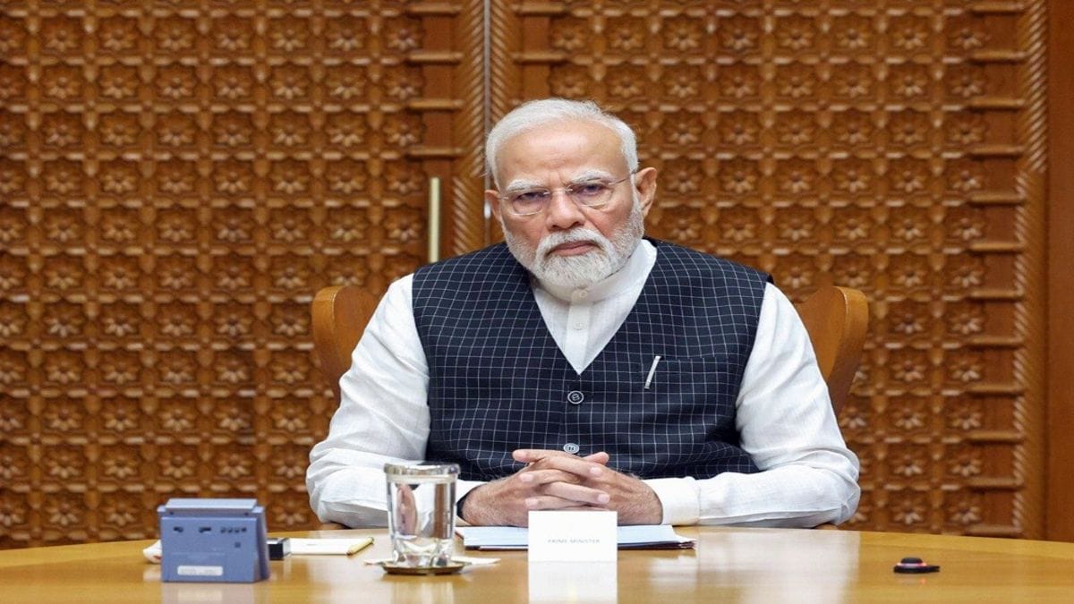 rahul gandhi pm modi neet