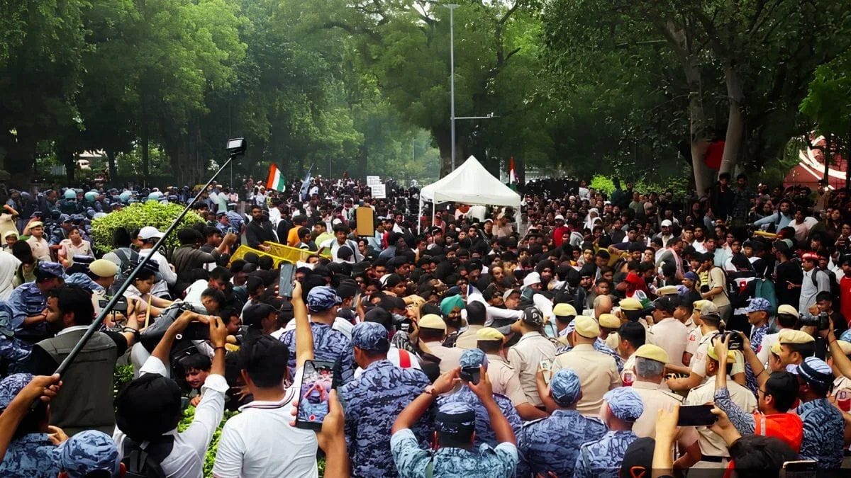 delhi police security alert